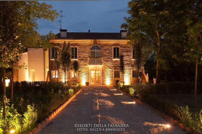 Horti Della Fasanara Hotel Ferrara Bagian luar foto